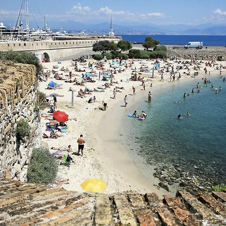 Vue Mer Et Remparts. Entre Vieille Ville Et Plages Антиб Екстериор снимка