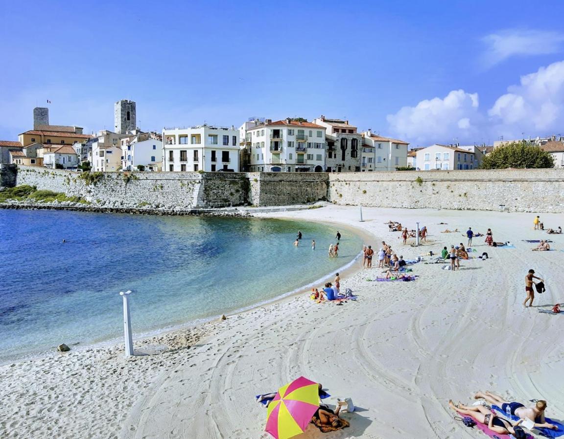 Vue Mer Et Remparts. Entre Vieille Ville Et Plages Антиб Екстериор снимка